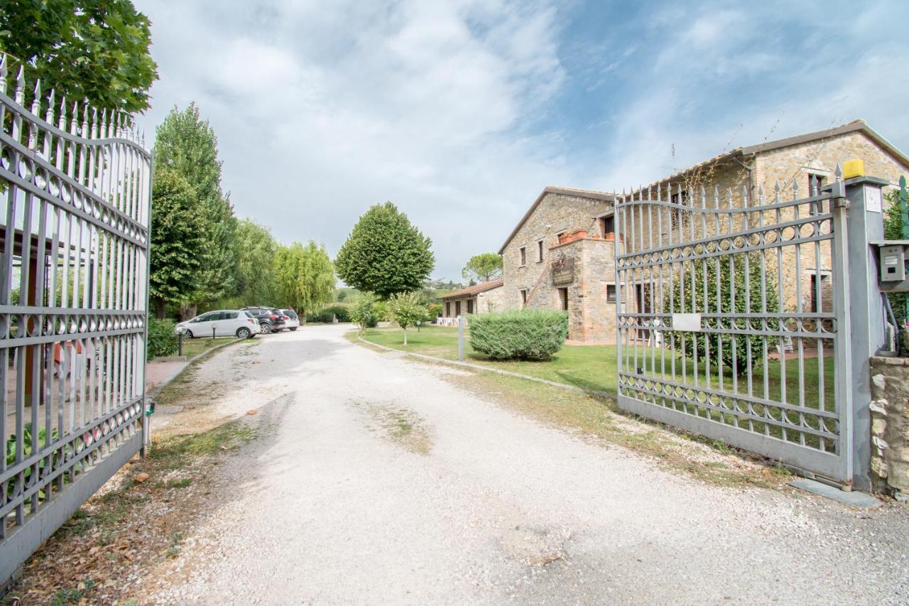 Casa Vacanze Vecchio Granaio Magione Exteriör bild