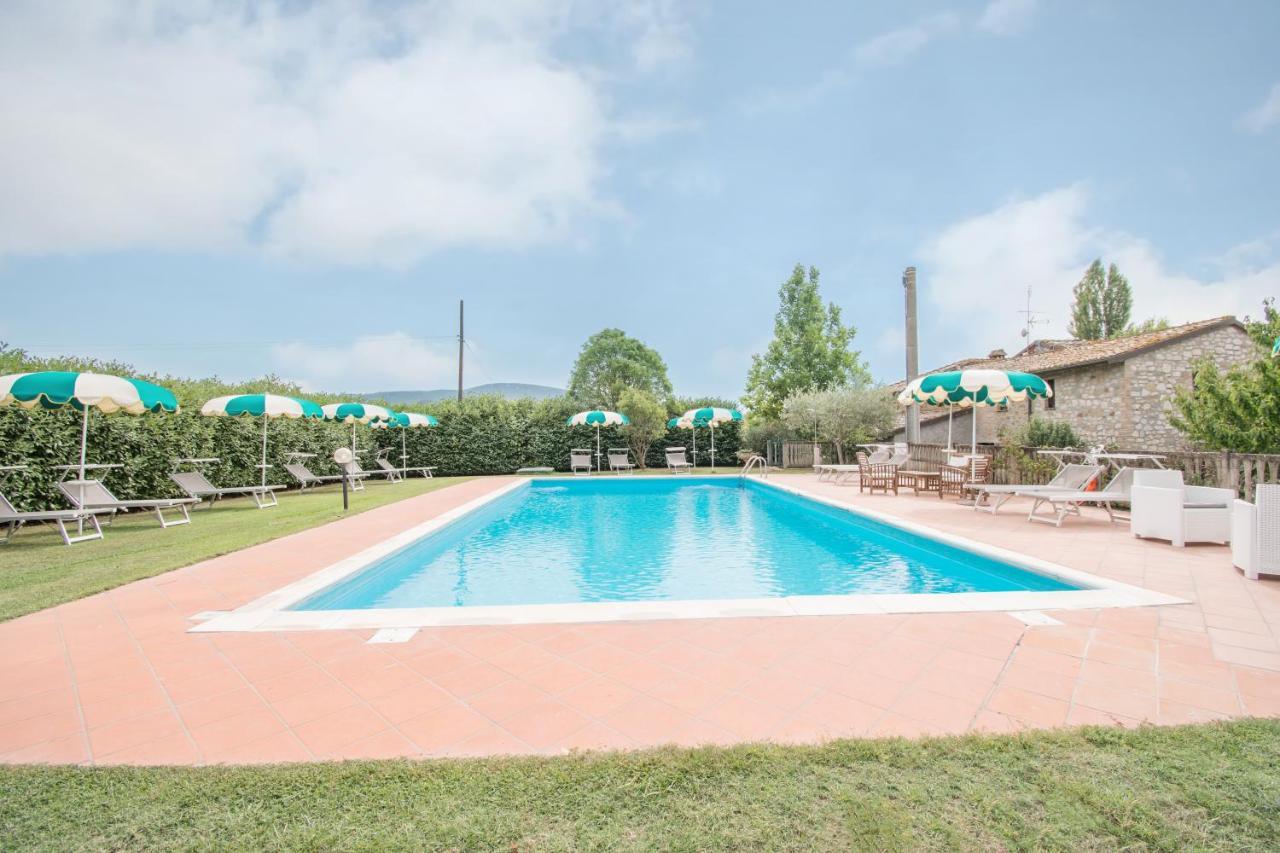 Casa Vacanze Vecchio Granaio Magione Exteriör bild