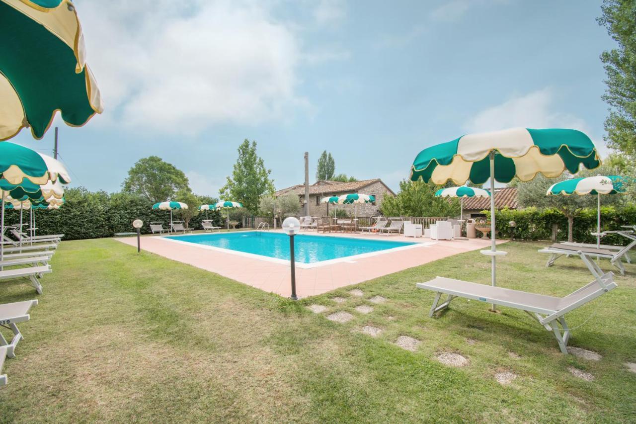 Casa Vacanze Vecchio Granaio Magione Exteriör bild