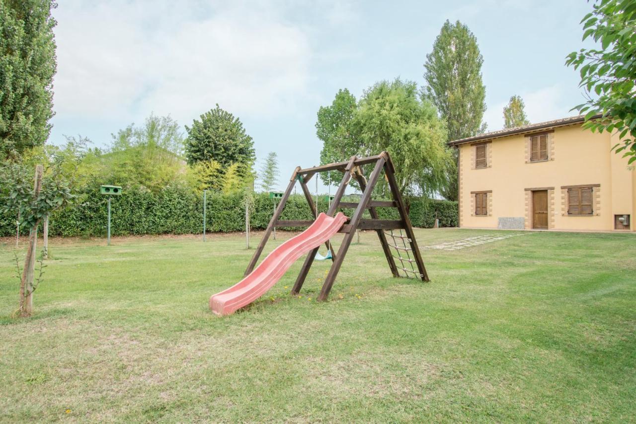 Casa Vacanze Vecchio Granaio Magione Exteriör bild
