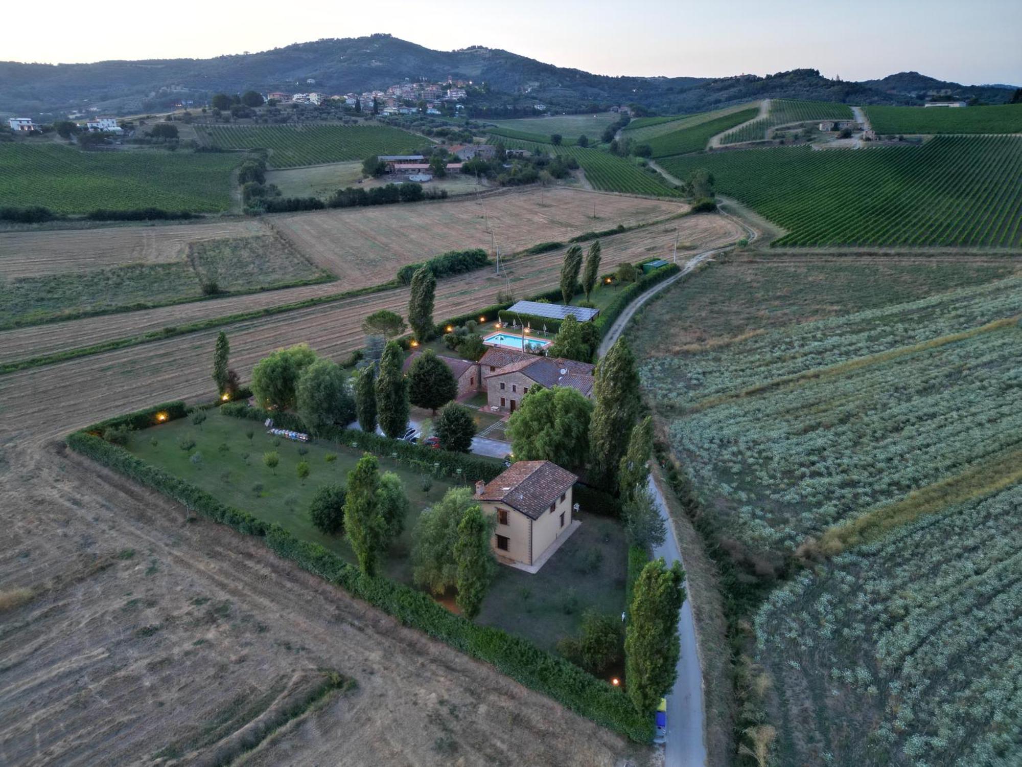 Casa Vacanze Vecchio Granaio Magione Exteriör bild