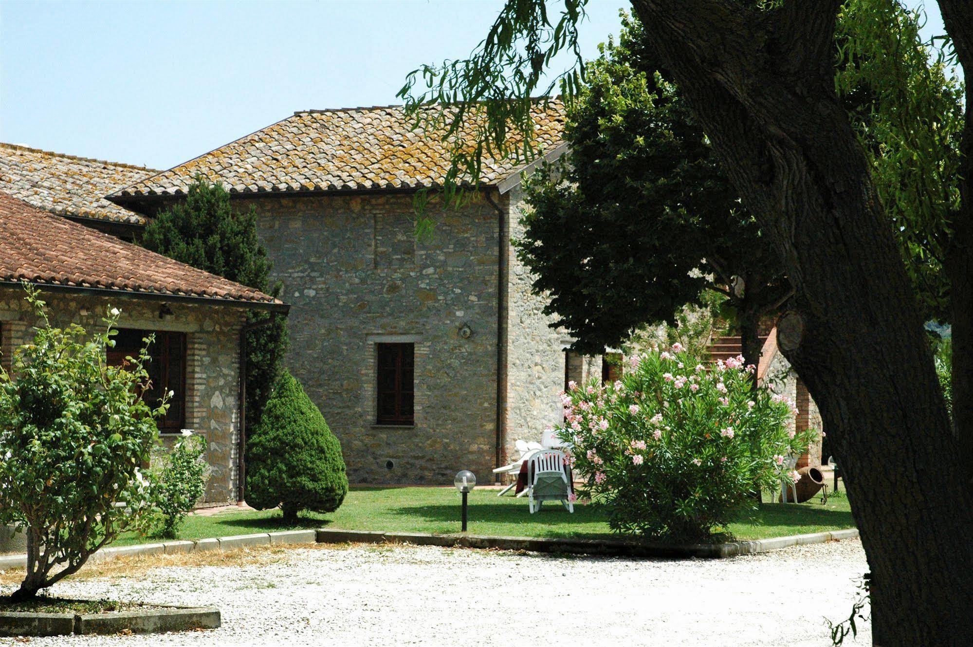 Casa Vacanze Vecchio Granaio Magione Exteriör bild
