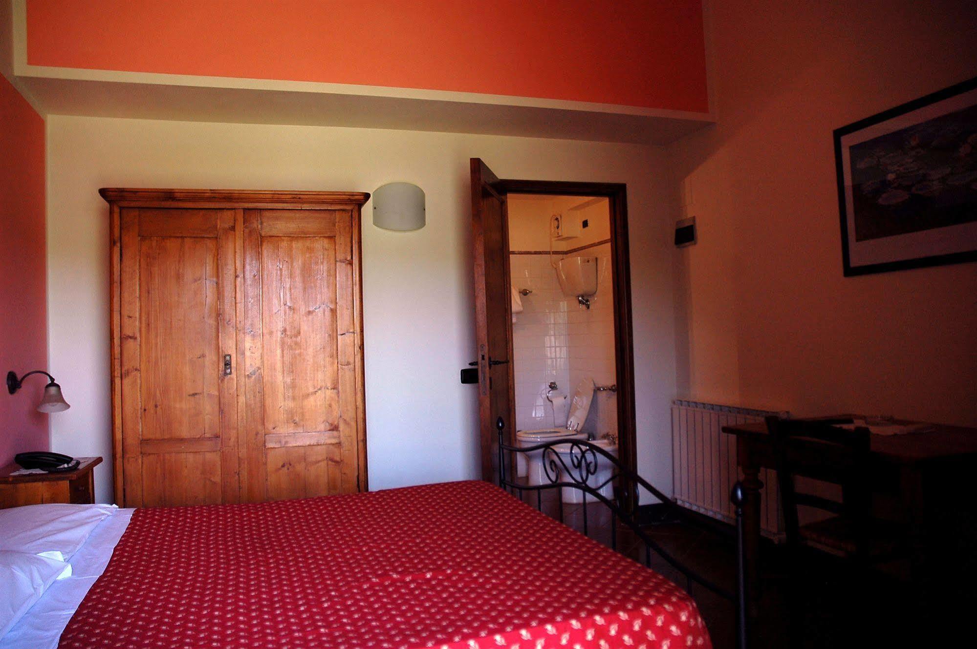 Casa Vacanze Vecchio Granaio Magione Exteriör bild