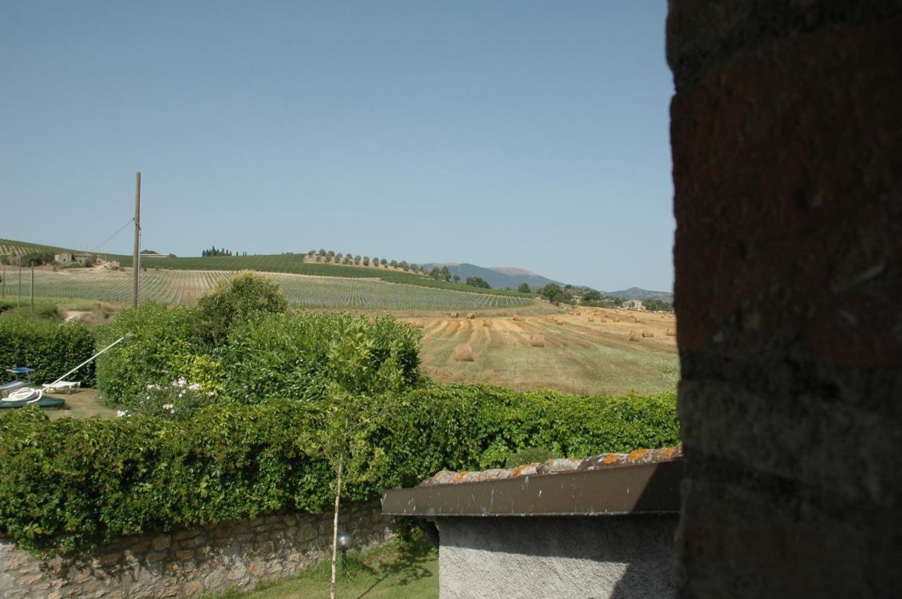 Casa Vacanze Vecchio Granaio Magione Exteriör bild